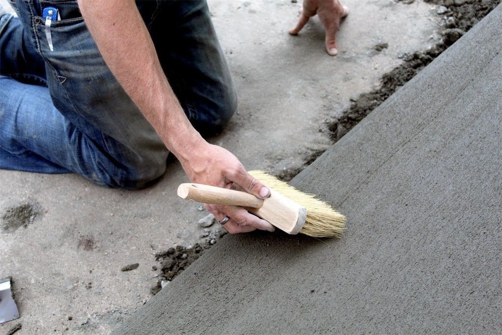 marshalltown-masonry-brush-6-12-x-1-34-i-5.jpg